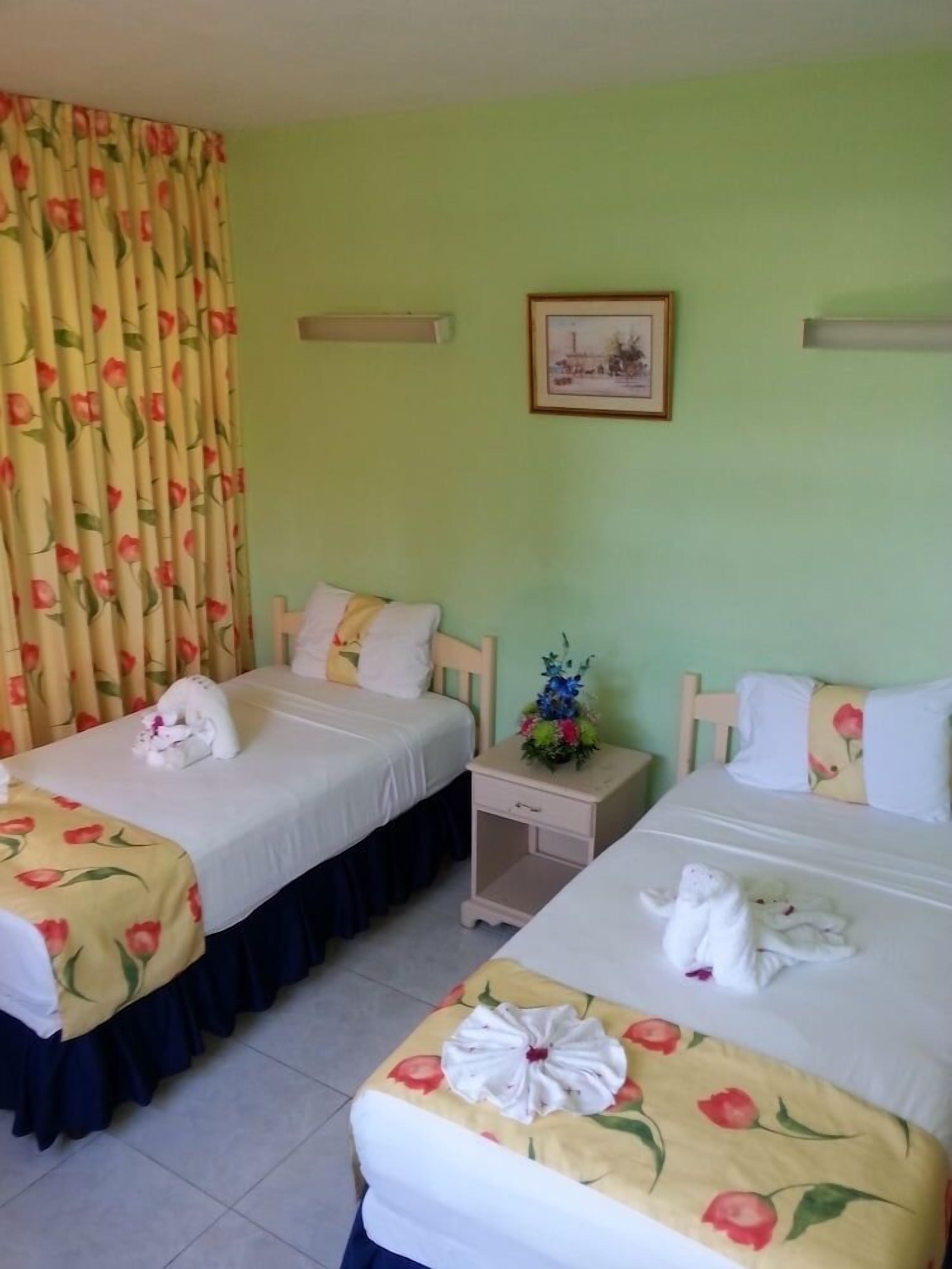 1 bedroom, blackout drapes, iron/ironing board, free WiFi