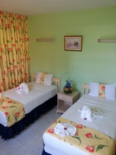 Foote Prints on the Sands