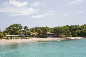 Beach - Cotton House (Mustique Island)