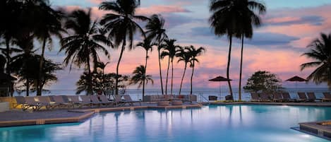 Outdoor pool, pool loungers