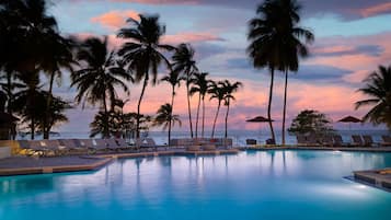 Outdoor pool, pool loungers