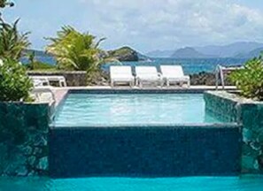 Outdoor pool - Sapphire Beach Resort (St. Thomas)