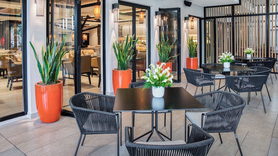 Real InterContinental San Salvador at Metrocentro Mall by IHG