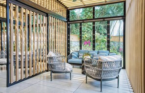 3 nhà hàng, phục vụ bữa trưa, bữa tối, món ăn Brazil 