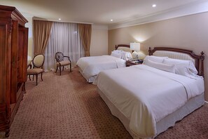 Egyptian cotton sheets, premium bedding, pillowtop beds, minibar