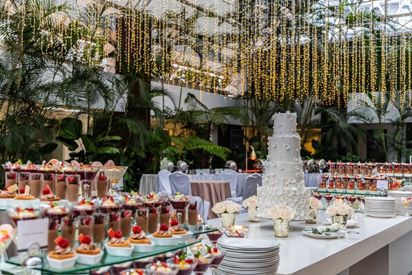 Banquet hall