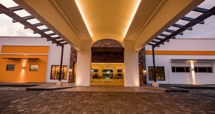 Best Western Las Mercedes Airport