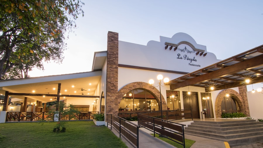 Best Western Las Mercedes Airport