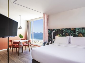 Junior Suite, 1 Queen Bed, Sea View
