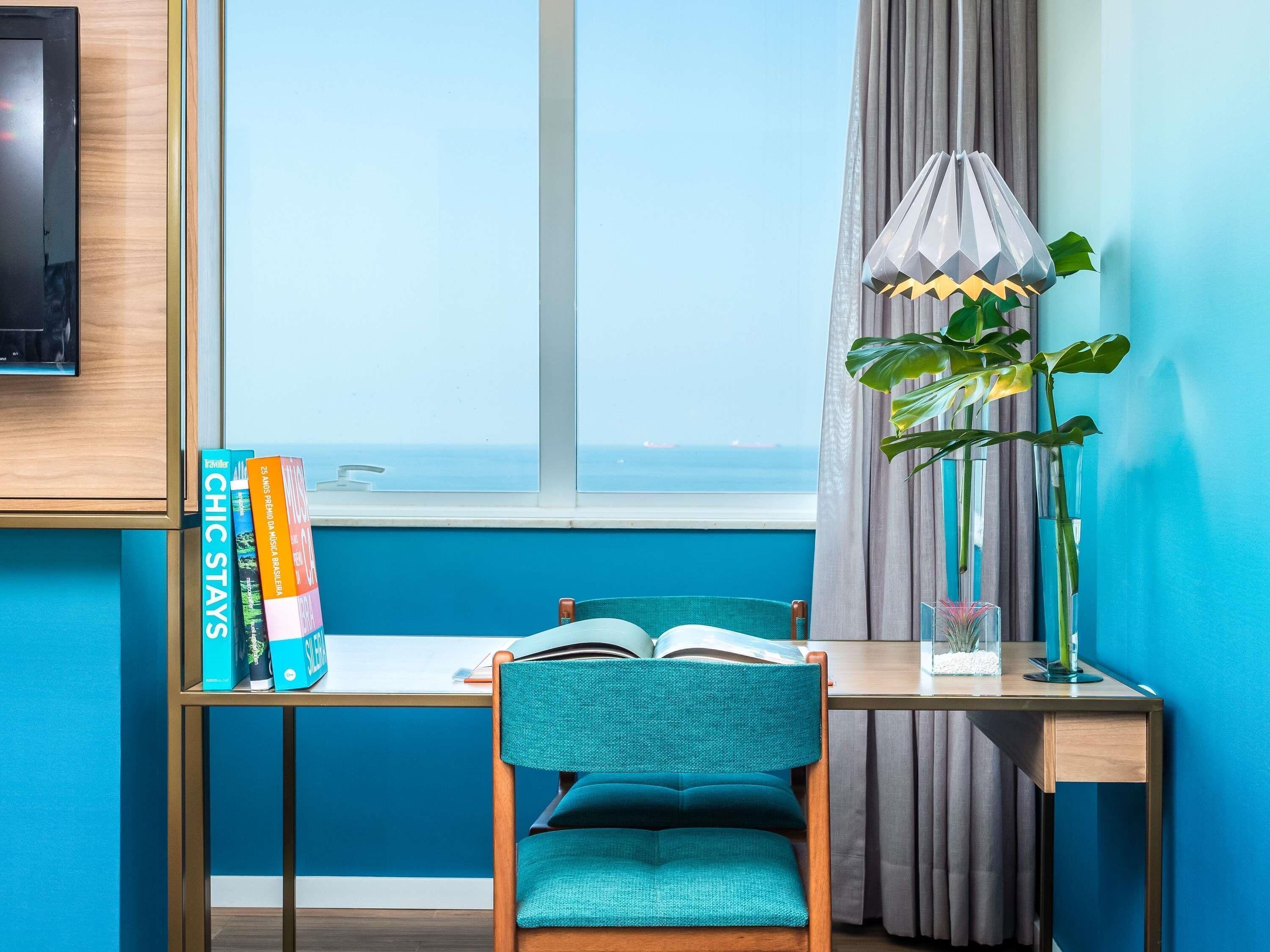 Minibar, in-room safe, individually decorated, individually furnished