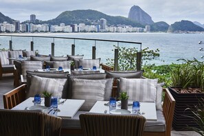 Almoço e jantar