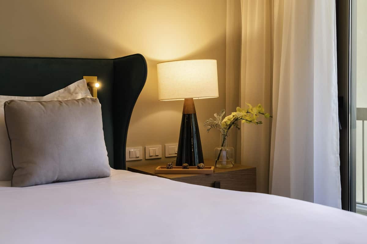 Suite Junior, 1 lit double, vue sur la mer | Minibar, coffre-fort pour ordinateur portable, systĂšme dâinsonorisation