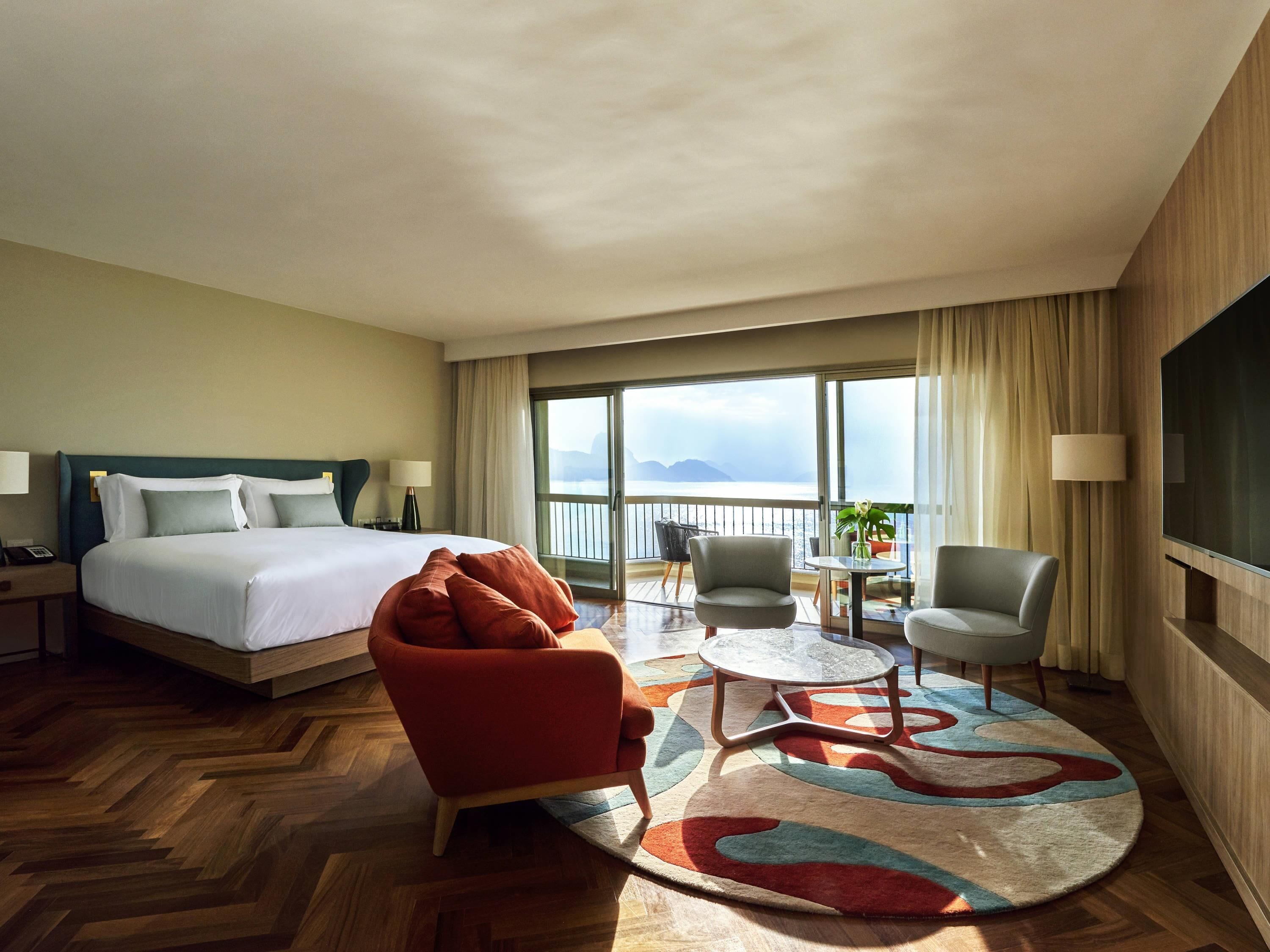Junior Gold Suite, 1 King Bed, Sea View | Minibar, in-room safe, soundproofing, iron/ironing board