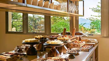 Almoço e jantar