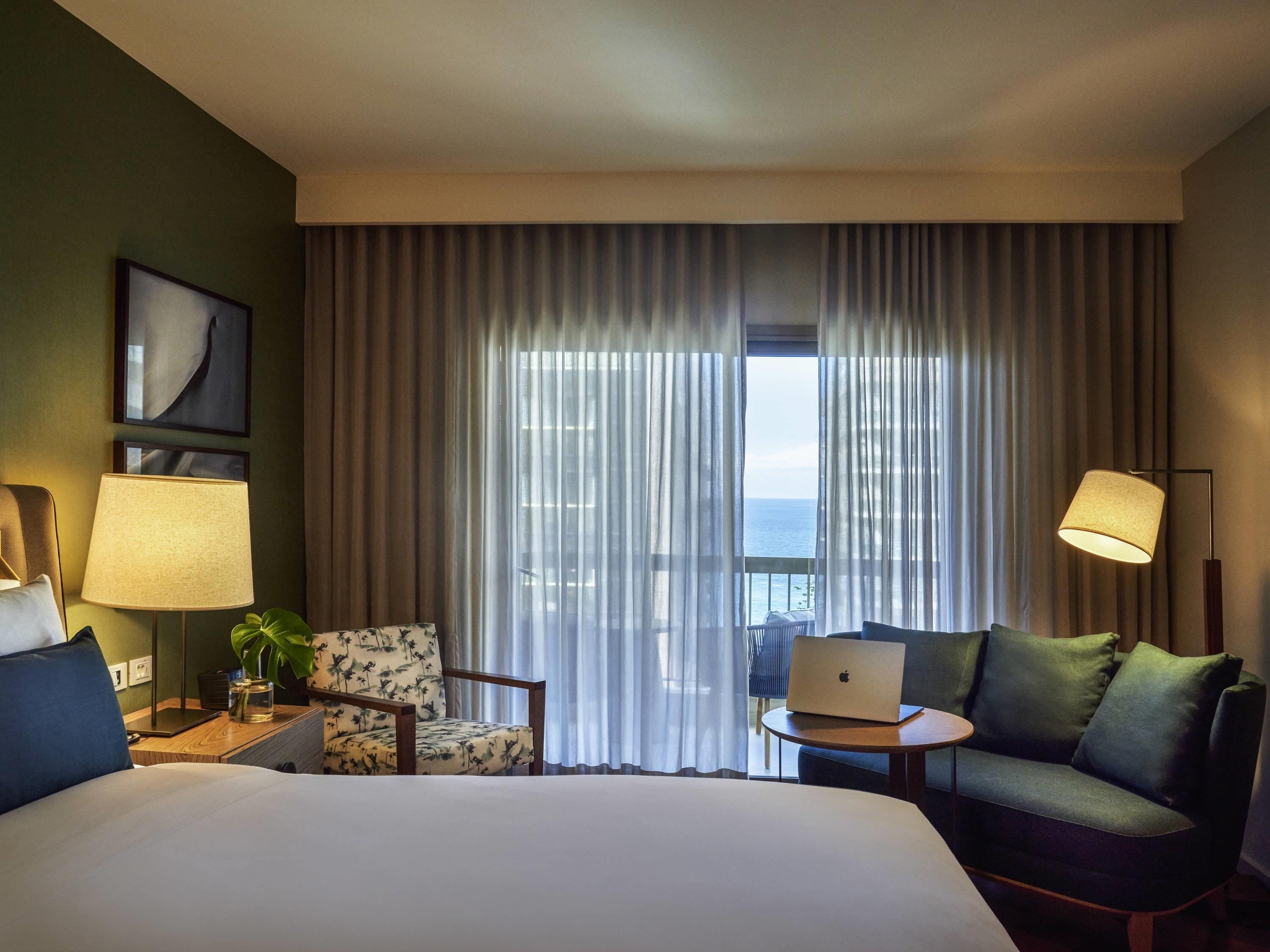 Minibar, in-room safe, soundproofing, iron/ironing board