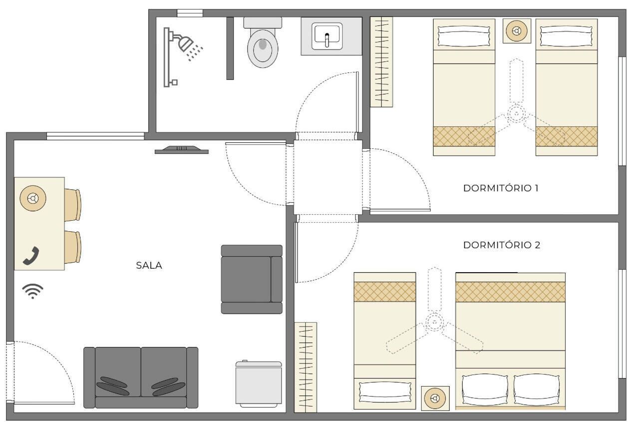 Minibar, escritorio, tabla de planchar con plancha y wifi gratis 