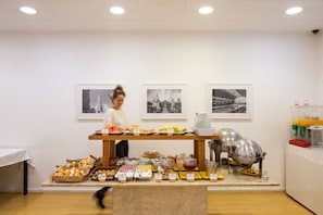 Petit déjeuner buffet compris tous les jours