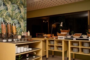 Petit déjeuner buffet compris tous les jours