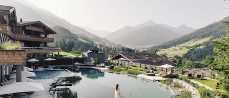 Indoor pool, outdoor pool, pool loungers