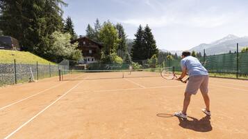 Tennis court