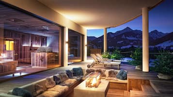 Breakfast, lunch, dinner served; international cuisine, pool views