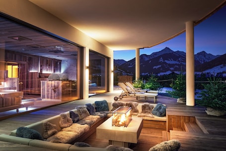 Breakfast, lunch and dinner served . Der Böglerhof - Pure Nature Spa Resort
