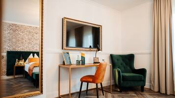 Superior-Doppelzimmer, 1 Schlafzimmer | 1 Schlafzimmer, Allergikerbettwaren, Zimmersafe, individuell dekoriert