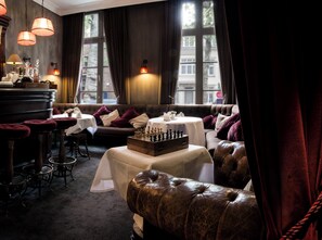 Bar (en la propiedad)