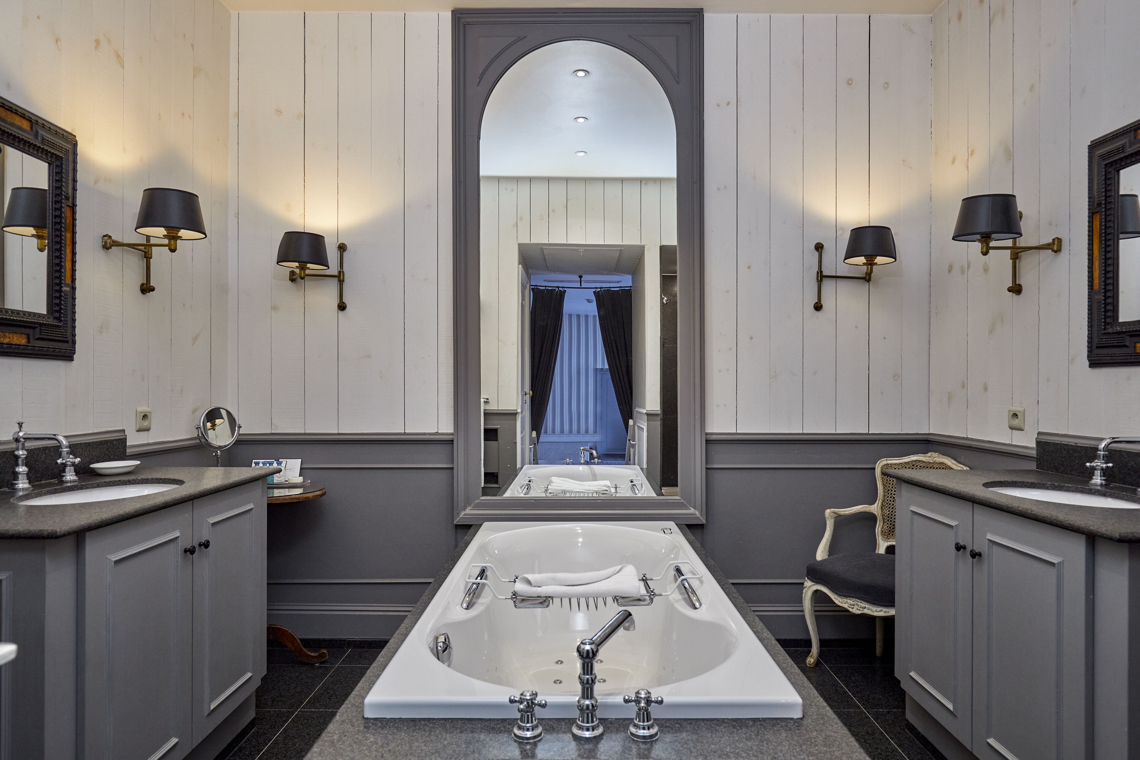 master suite | bathroom | combined shower/bathtub, jetted bath, designer toiletries, hair dryer
