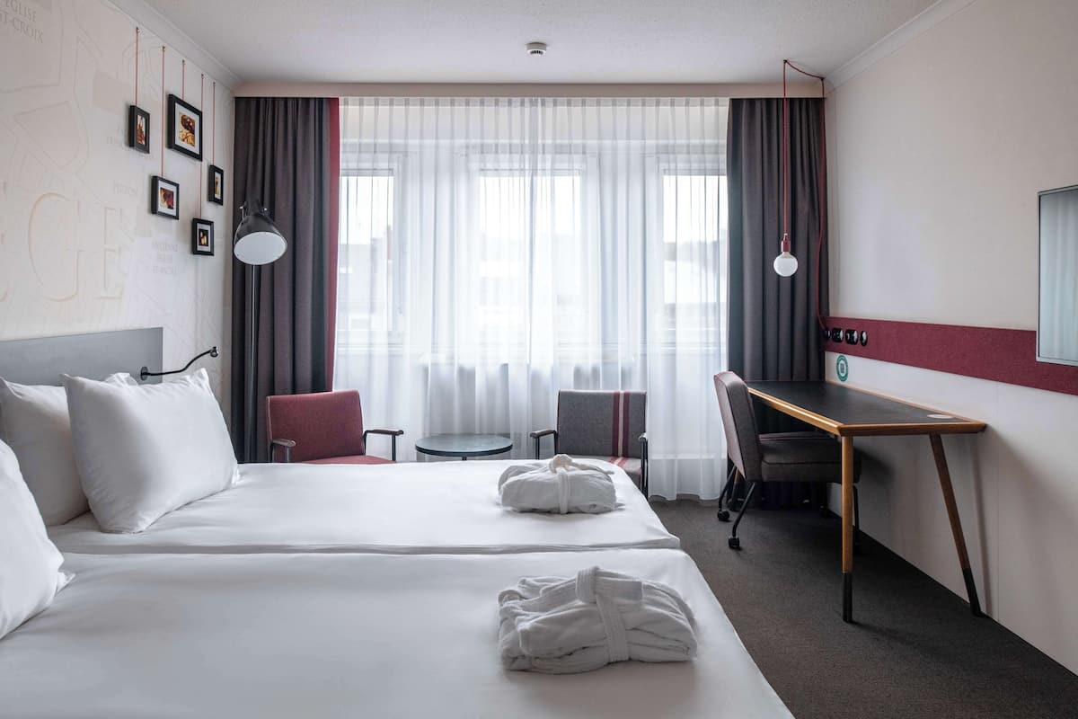 room (penta plus) | 1 bedroom, in-room safe, desk, laptop workspace