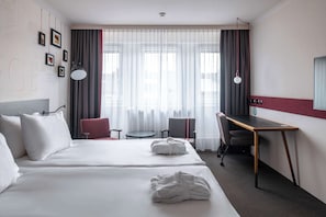 Room (Penta Plus) | In-room safe, desk, laptop workspace, blackout curtains