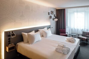 1 bedroom, in-room safe, desk, laptop workspace