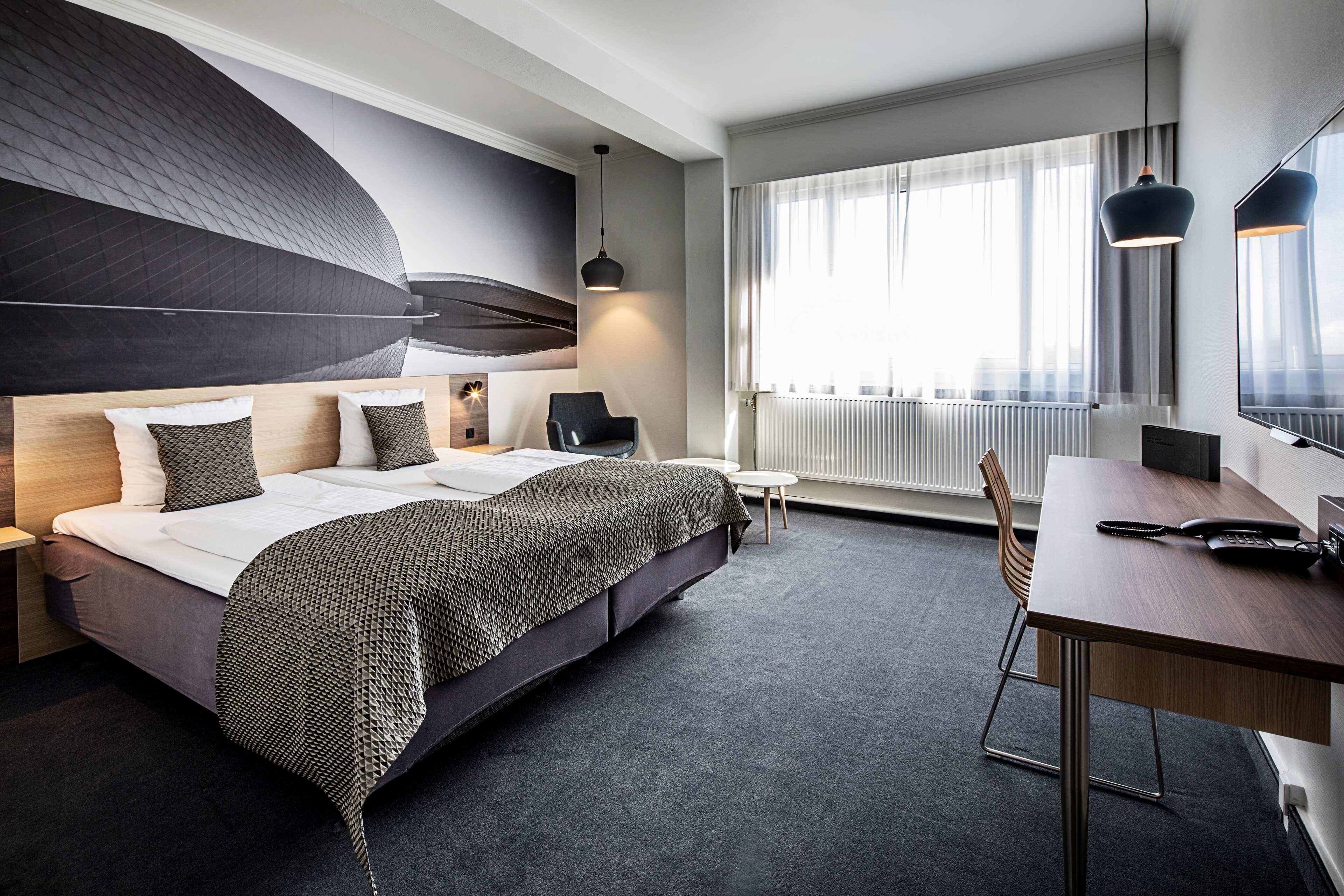 In-room safe, desk, laptop workspace, blackout curtains