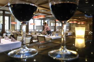 2 restaurants, breakfast, lunch, dinner served; Scandinavian cuisine