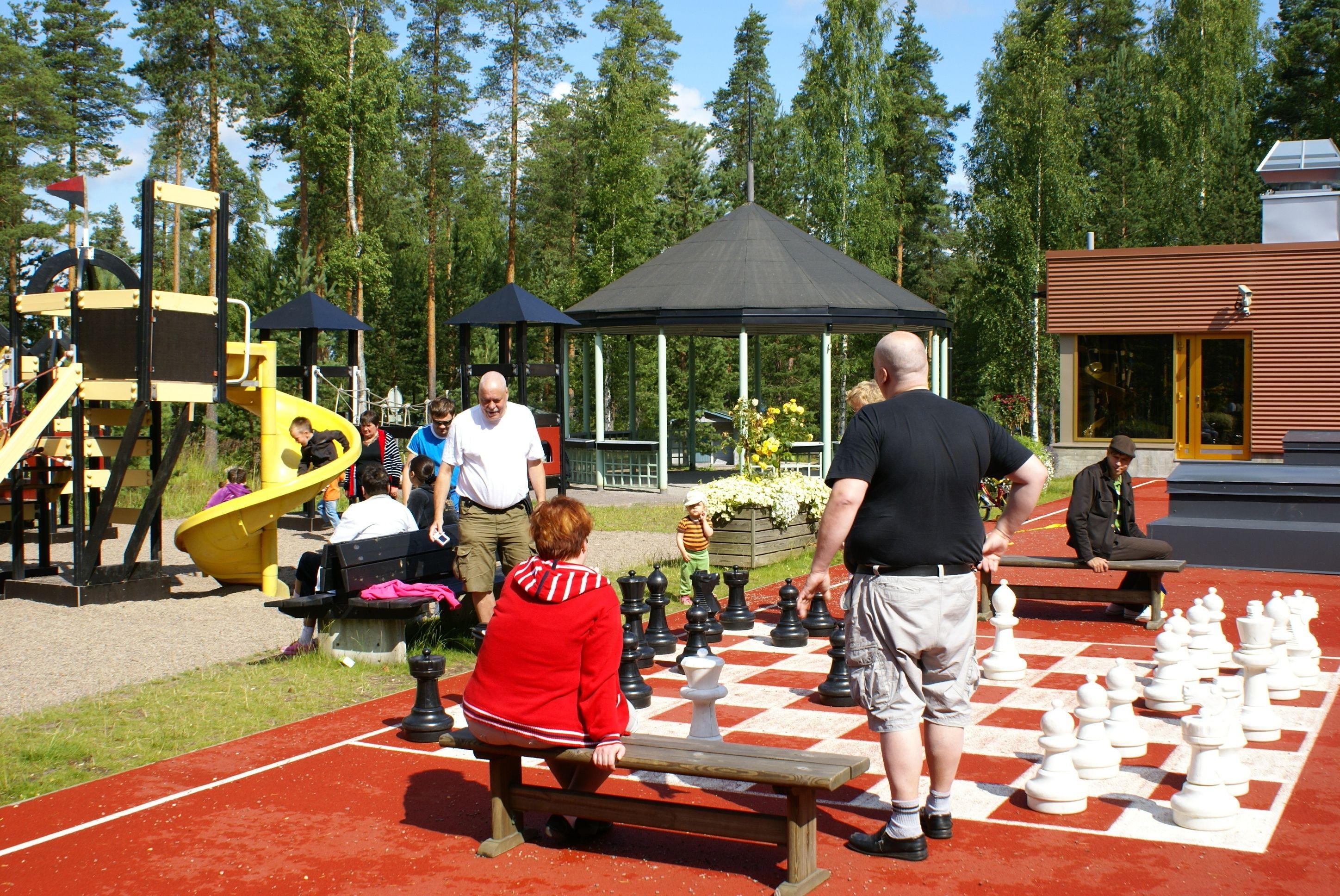 children’s play area – outdoor