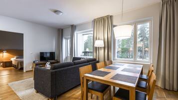 Chalet Premium, 2 chambres, sauna | Bureau, Wi-Fi gratuit, draps fournis