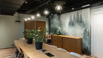 Meeting facility
