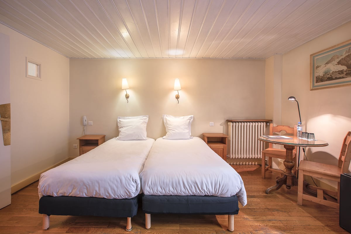 Room (Vallot,up to 4 adults) | In-room safe, blackout drapes, soundproofing, free WiFi