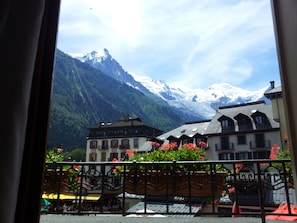 Zimmer (Vallot,up to 4 adults) | Blick auf die Berge