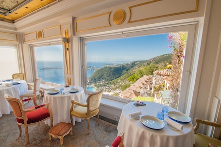3 restaurants, lunch, dinner served; Mediterranean cuisine. Chateau De La Chevre D Or