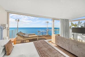 Suite Junior, 1 chambre, vue sur la mer | Minibar, coffre-fort, système d’insonorisation