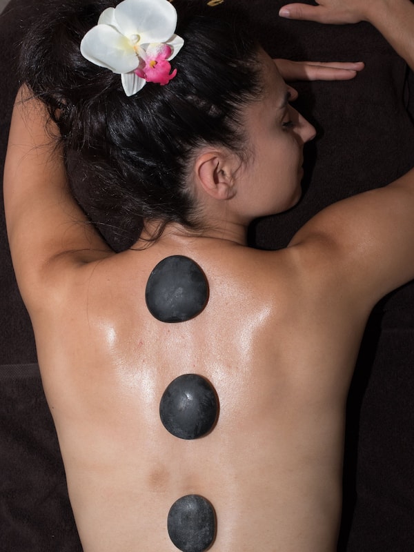 Sauna, steam room, body treatments, aromatherapy, body wraps