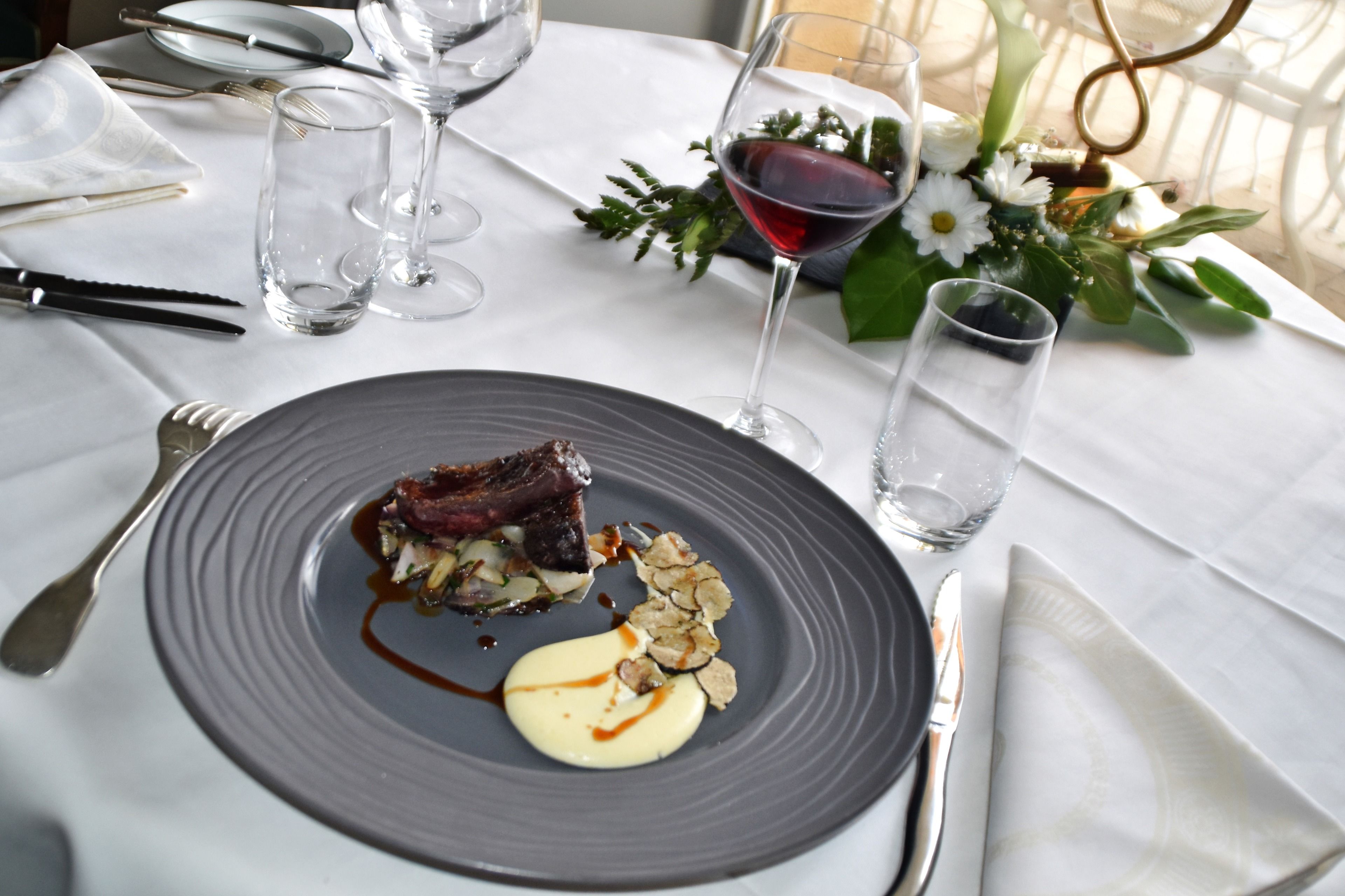 breakfast, lunch, dinner served; french cuisine, al fresco dining