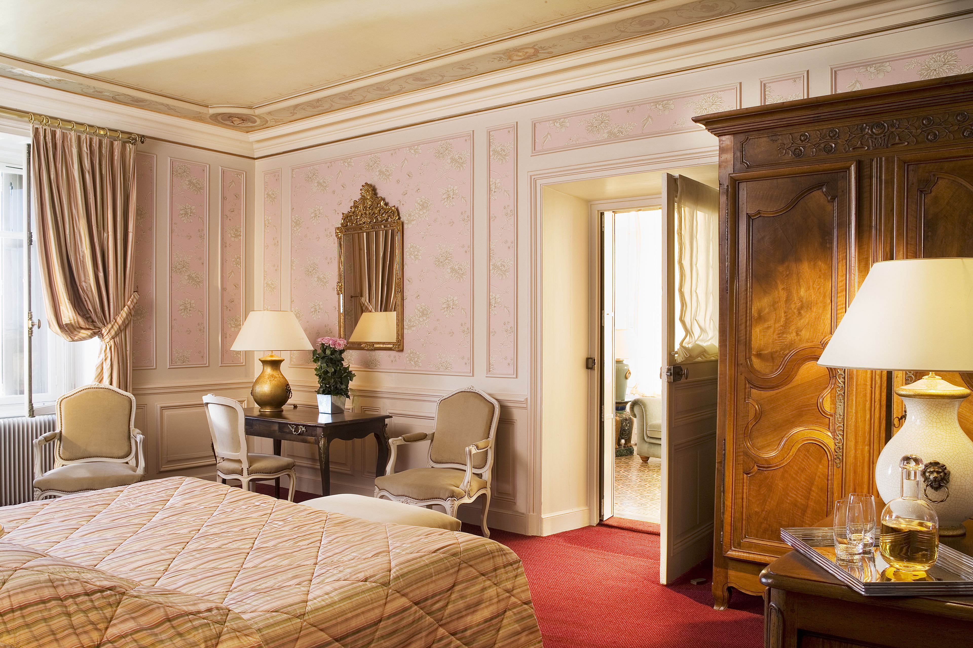 deluxe room | premium bedding, minibar, in-room safe, individually decorated