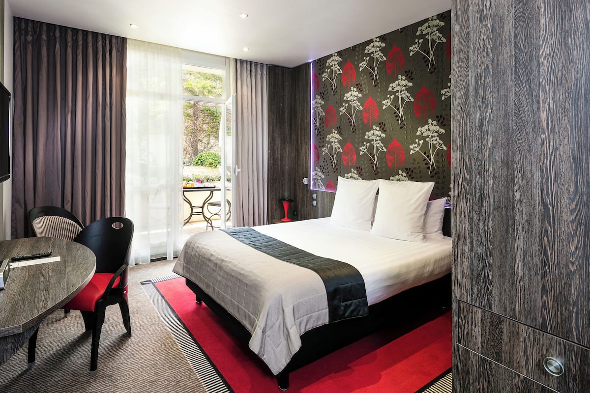 superior room, terrace | premium bedding, free minibar, in-room safe, individually decorated