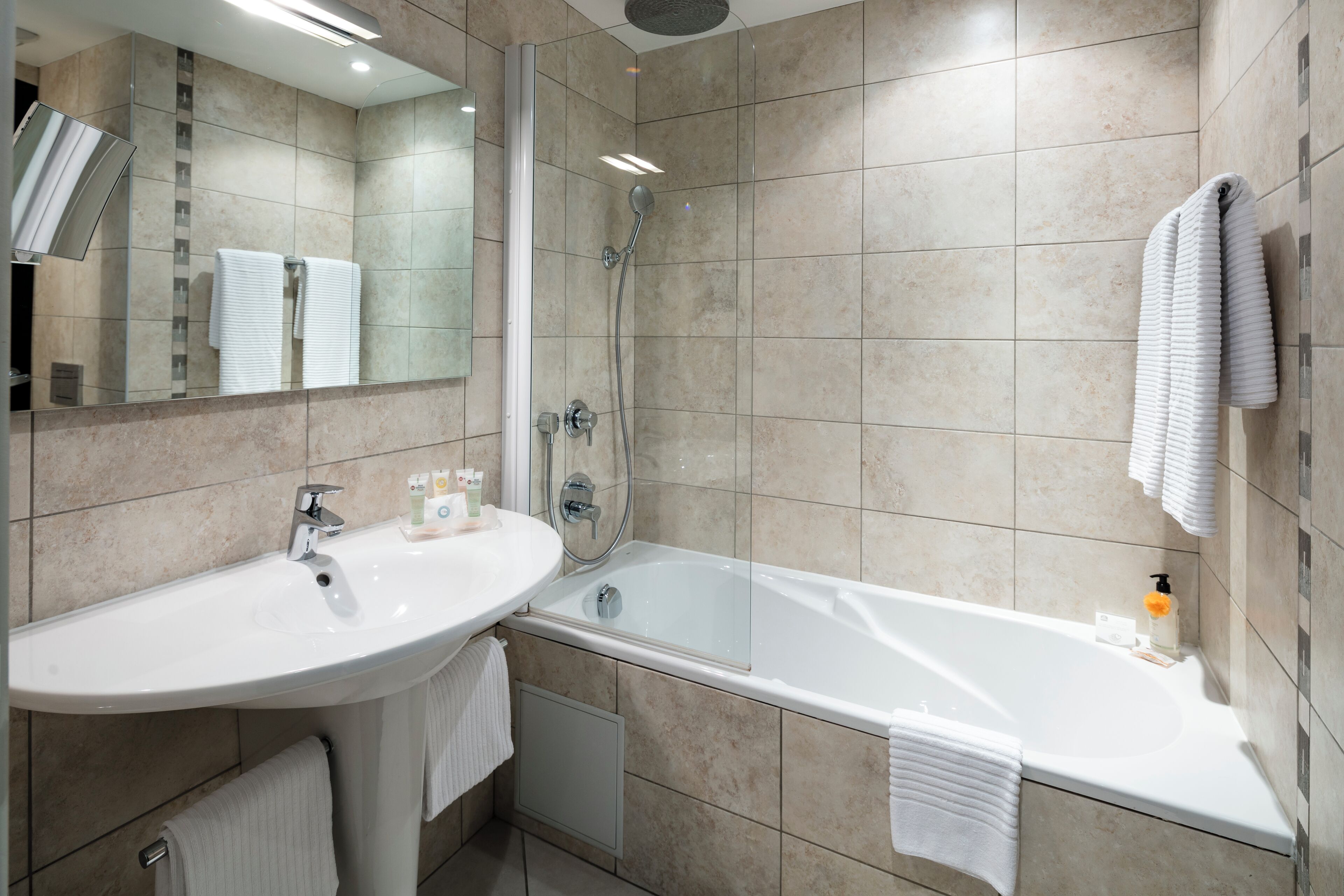 superior room, terrace | bathroom | free toiletries, hair dryer, towels