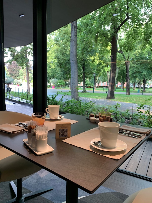 Daily buffet breakfast (EUR 32 per person)