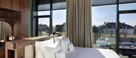 Penthouse, 3 Bedrooms, Kitchen | Premium bedding, minibar, in-room safe, desk