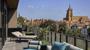 Penthouse, 3 slaapkamers, keuken | Luxe beddengoed, een minibar, een kluis op de kamer, een bureau
