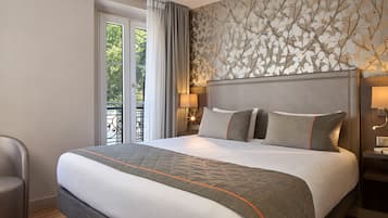 Superior Double Room | In-room safe, desk, soundproofing, iron/ironing board